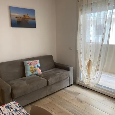 Appartement 1 *